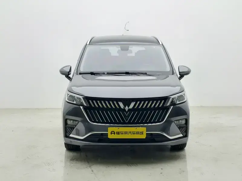 2022 Wuling Jiachen с пробегом 20 200 км
