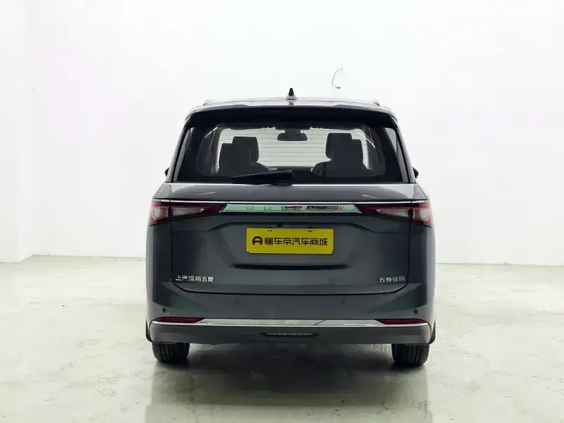 2022 Wuling Jiachen с пробегом 20 200 км