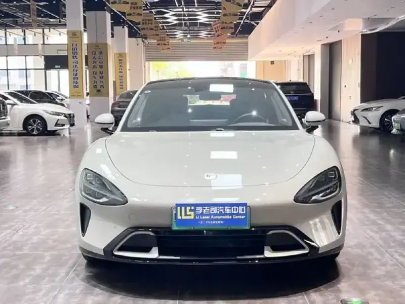 2024 Xiaomi SU7 с пробегом 35 000 км