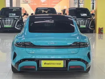 2024 Xiaomi SU7 с пробегом 28 000 км