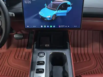 2024 Xiaomi SU7 с пробегом 28 000 км