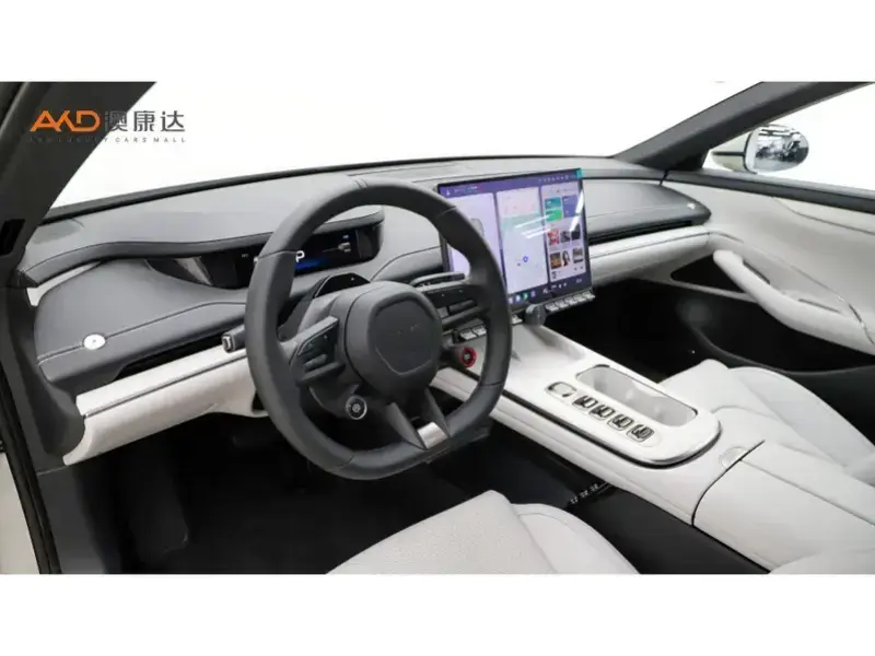 2024 Xiaomi SU7 с пробегом 12 900 км