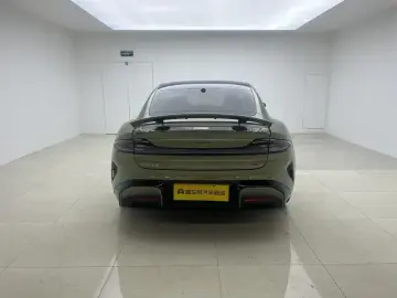 2024 Xiaomi SU7 с пробегом 21 500 км