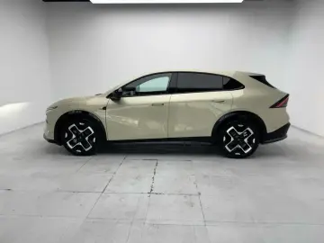 2025 Xpeng G7 с пробегом 1 000 км