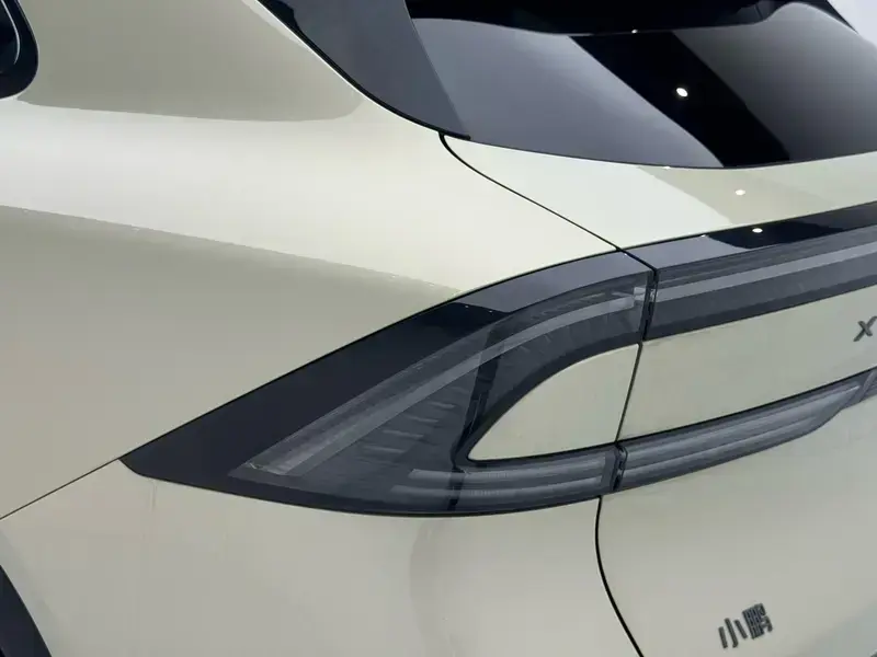 2025 Xpeng G7 с пробегом 1 000 км
