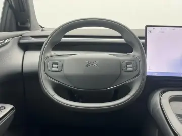 2025 Xpeng G7 с пробегом 900 км