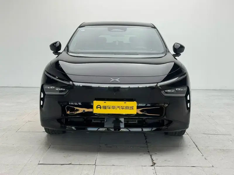 2025 Xpeng G7 с пробегом 1 100 км
