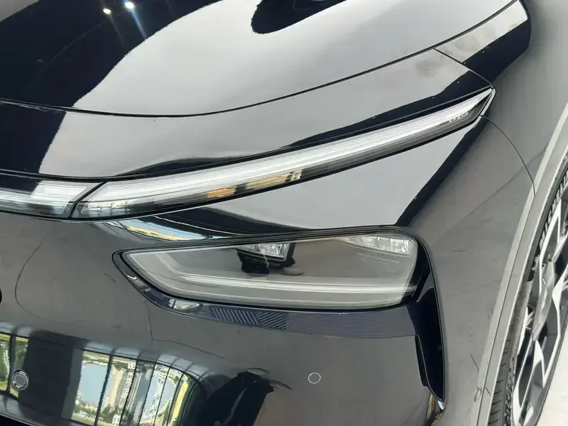 2025 Xpeng G7 с пробегом 1 100 км
