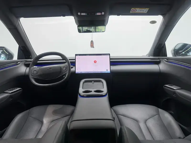 2025 Xpeng G7 с пробегом 1 100 км