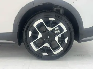 2025 Xpeng G7 с пробегом 1 200 км
