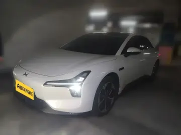 2024 Xpeng Mona M03 с пробегом 15 900 км