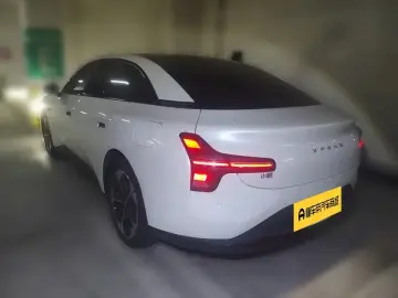 2024 Xpeng Mona M03 с пробегом 15 900 км