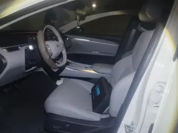 2024 Xpeng Mona M03 с пробегом 15 900 км