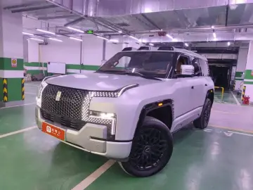 2023 BYD Yangwang U8 с пробегом 101 200 км