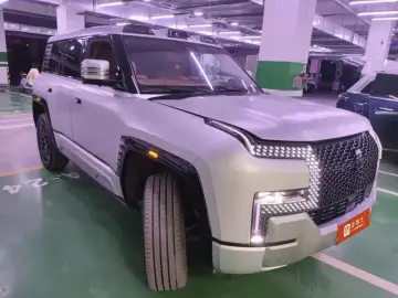 2023 BYD Yangwang U8 с пробегом 101 200 км