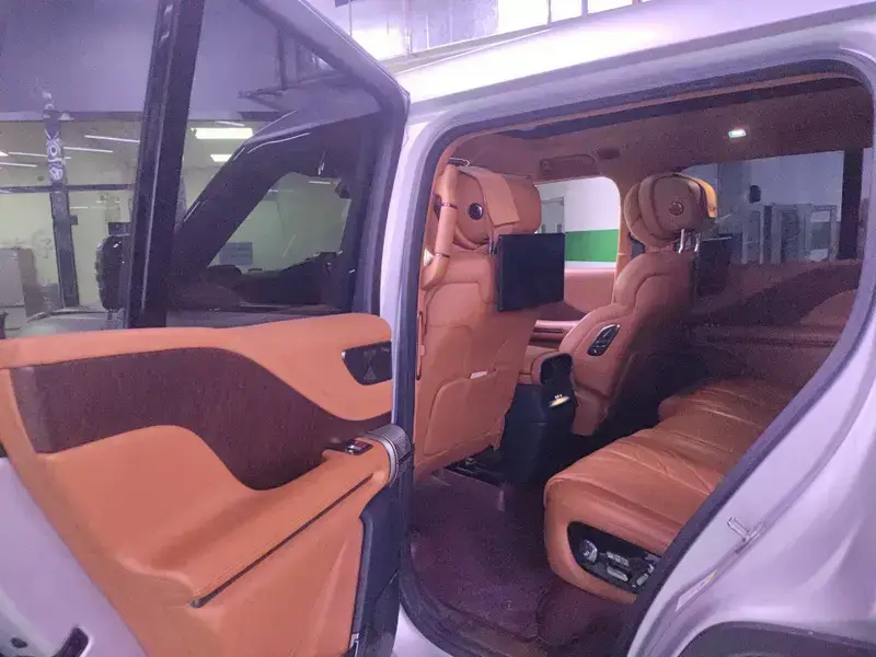 2023 BYD Yangwang U8 с пробегом 101 200 км