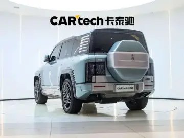 2023 BYD Yangwang U8 с пробегом 34 700 км