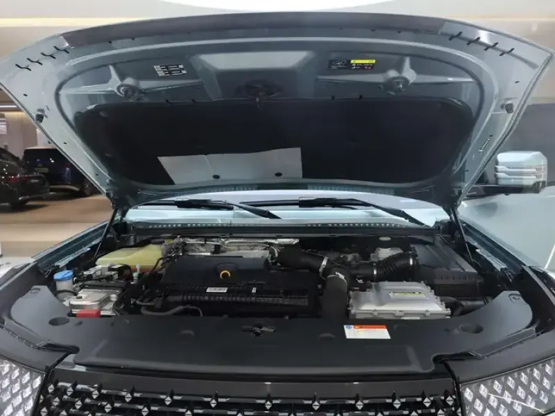 2023 BYD Yangwang U8 с пробегом 34 700 км