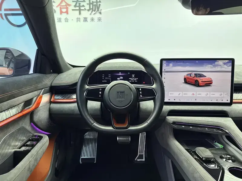 2023 Zeekr 001 с пробегом 90 000 км