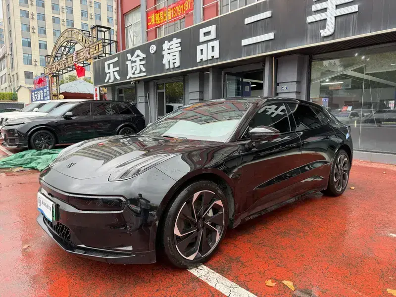 2023 Zeekr 001 с пробегом 68 000 км