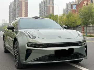 2024 Zeekr 001 с пробегом 46 000 км