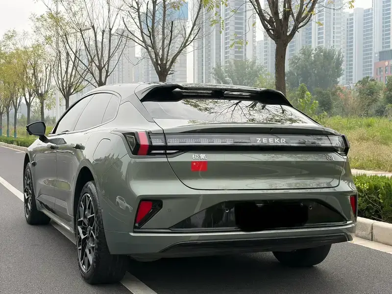 2024 Zeekr 001 с пробегом 46 000 км
