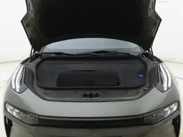 2024 Zeekr 001 с пробегом 46 000 км