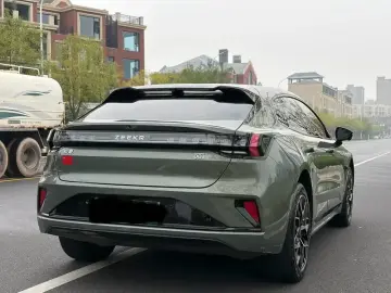 2024 Zeekr 001 с пробегом 46 000 км