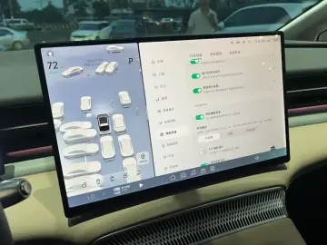 2025 Xpeng X9 с пробегом 14 500 км
