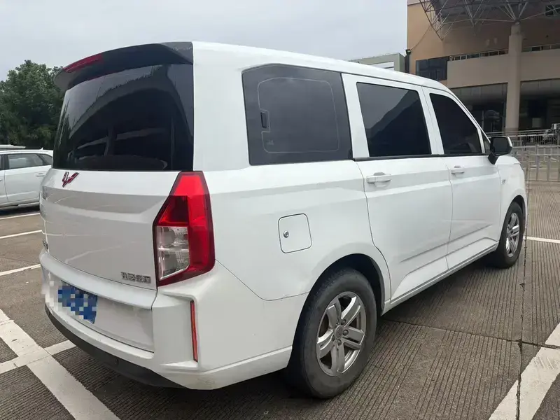 2019 Wuling Hongguang Plus с пробегом 91 000 км