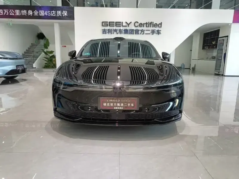 2025 Zeekr 007 с пробегом 47 000 км