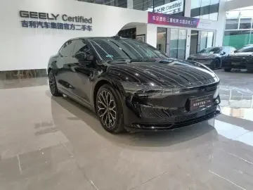 2025 Zeekr 007 с пробегом 47 000 км