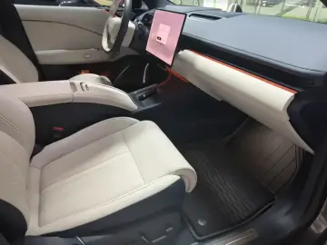 2025 Zeekr 007 с пробегом 12 000 км