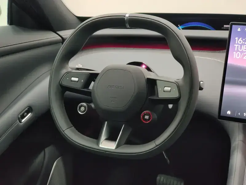 2025 Xiaomi YU7 с пробегом 16 200 км
