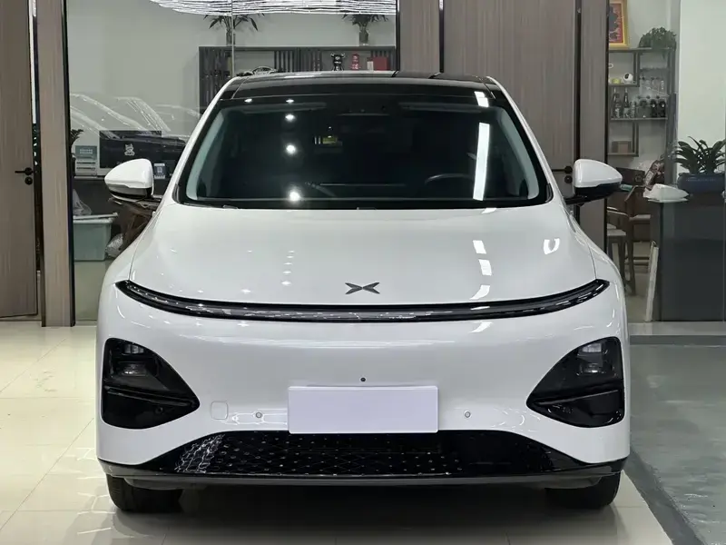 2025 Xpeng G6 с пробегом 55 000 км