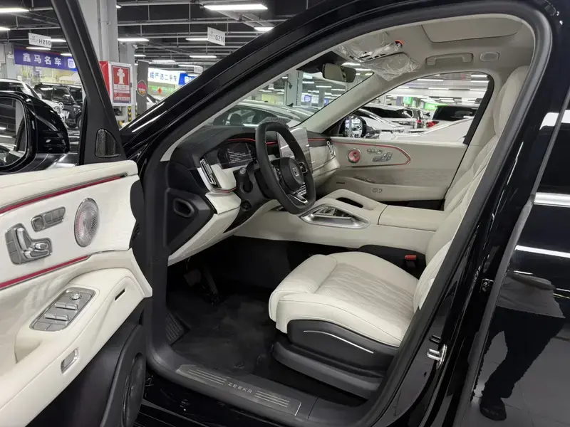 2026 Zeekr 8X с пробегом 100 км