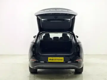 2026 Xpeng G6 с пробегом 200 км