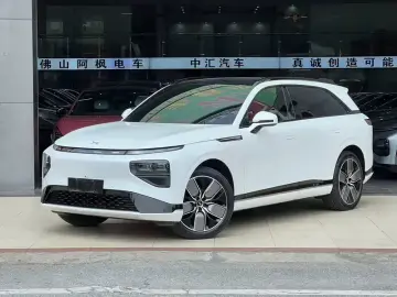 Xpeng G9