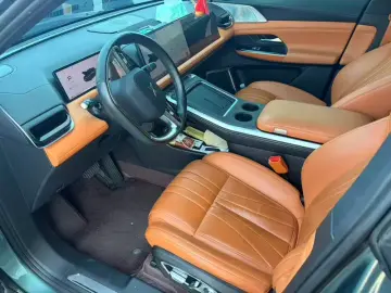 2024 Xpeng G9 с пробегом 83 000 км