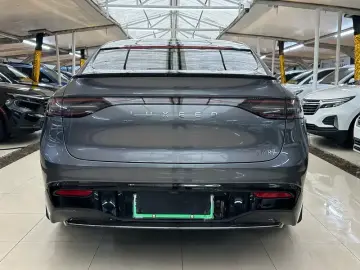 2024 Luxeed R7 с пробегом 41 000 км