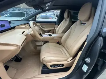 2024 Luxeed R7 с пробегом 41 000 км