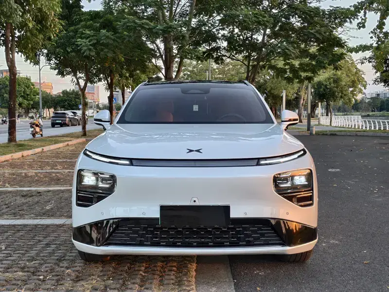 2022 Xpeng G9 с пробегом 42 000 км