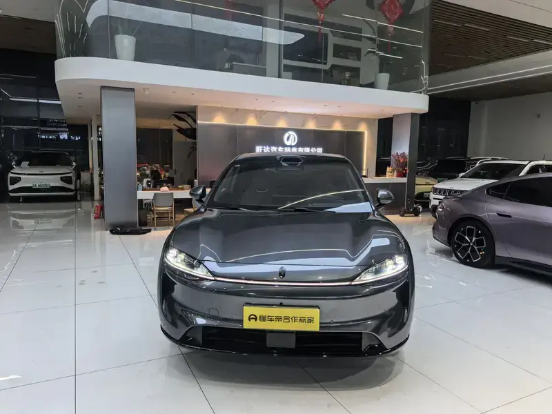 2026 Luxeed R7 с пробегом 3 500 км