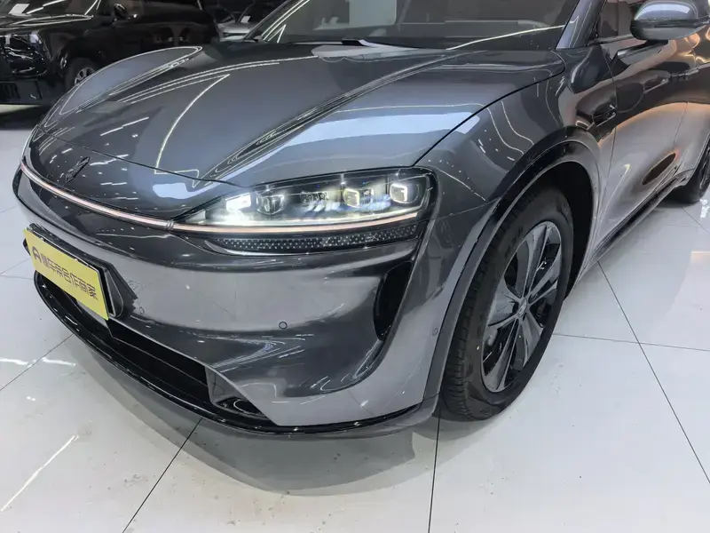 2026 Luxeed R7 с пробегом 3 500 км