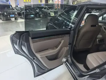 2026 Luxeed R7 с пробегом 3 500 км