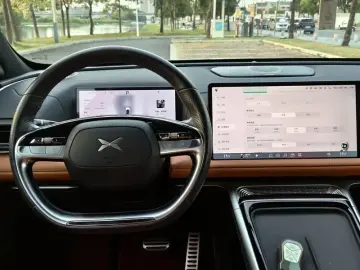 2022 Xpeng G9 с пробегом 42 000 км