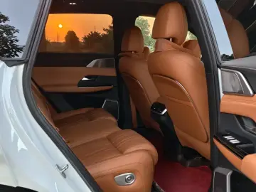 2022 Xpeng G9 с пробегом 42 000 км