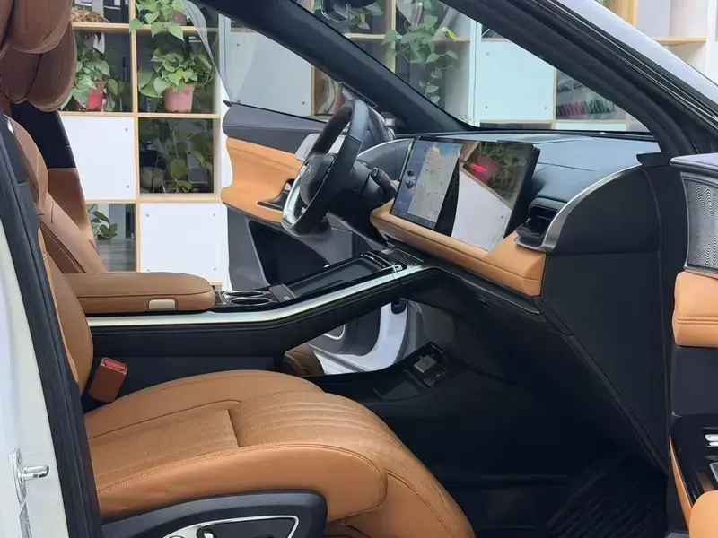 2022 Xpeng G9 с пробегом 125 000 км