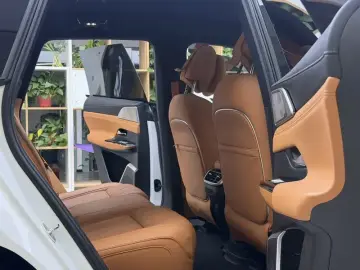 2022 Xpeng G9 с пробегом 125 000 км