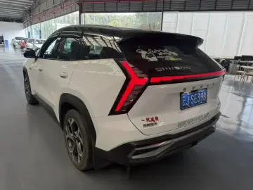 2023 Geely Boyue L с пробегом 52 000 км
